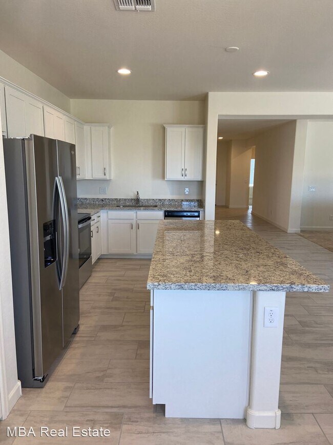 Building Photo - 4 br, 3 bath House - 7010 W Lawrence Ln