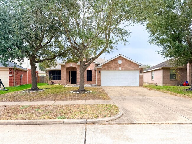 Foto del edificio - 2243 Rocky Hollow Ln