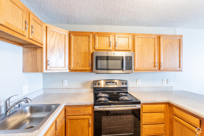 1BR, 1BA - 668SF - Scandia Apartments