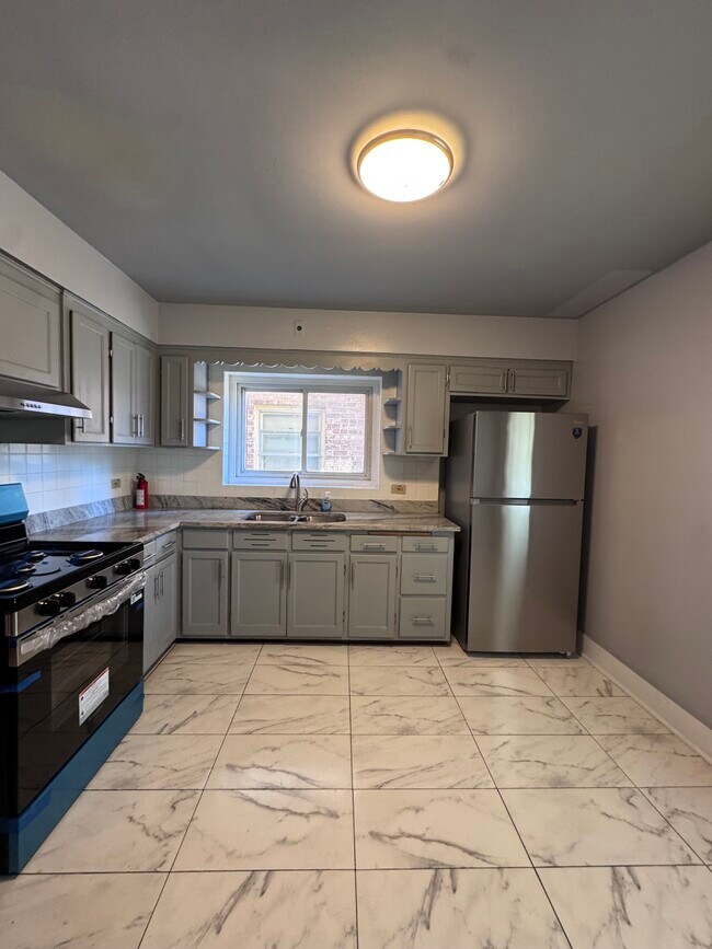 Cocina - 1344 Maple Ave