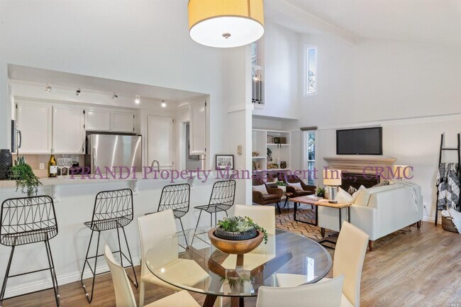 Foto del edificio - 24 Willow Ln