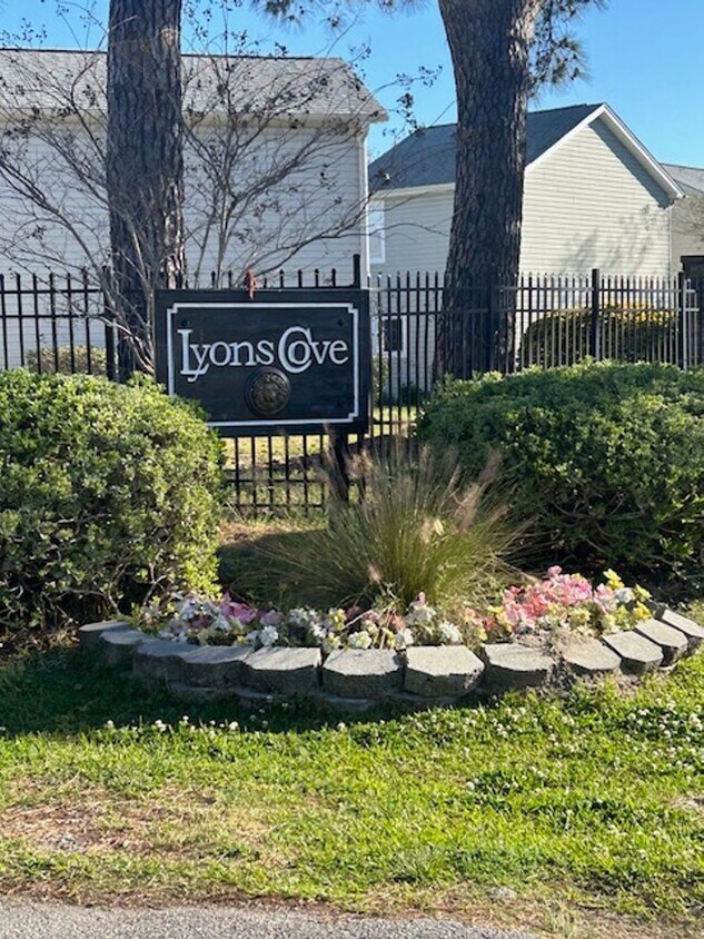 303 Lyons Cove Dr, Myrtle Beach, SC 29577 House Rental in Myrtle