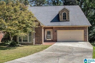 Building Photo - 2512 Christie Cir