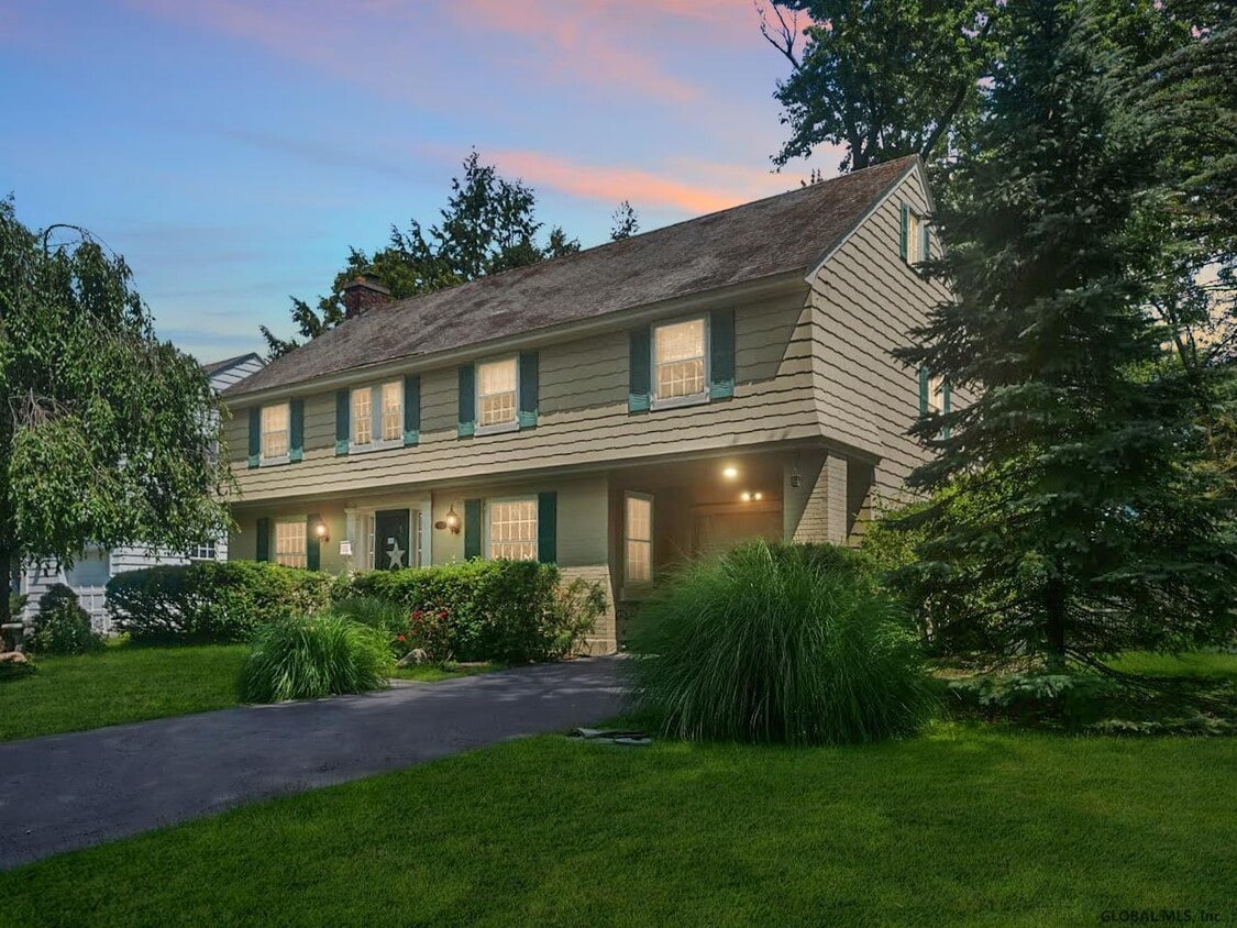 1412 Clifton Park Rd, Niskayuna, NY 12309 House Rental in Niskayuna