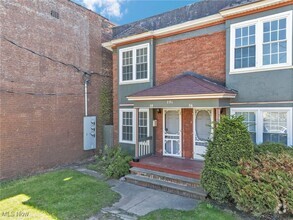 Building Photo - 15418 Waterloo Rd