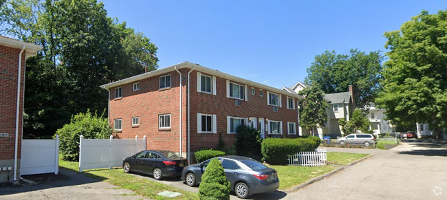 Building Photo - 29 Oxford Cir