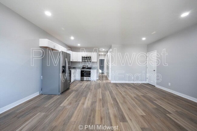 Building Photo - 2038 E Maryland St