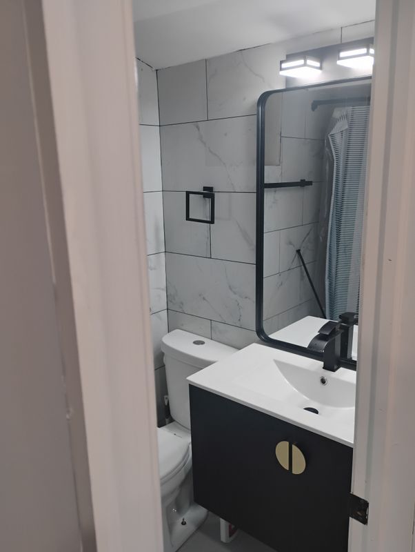 Foto del edificio - 5412 E St SE