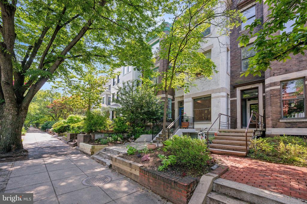 Foto principal - 1946 Calvert St NW