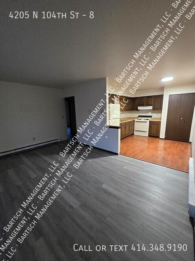 Building Photo - 4205 N 104th St