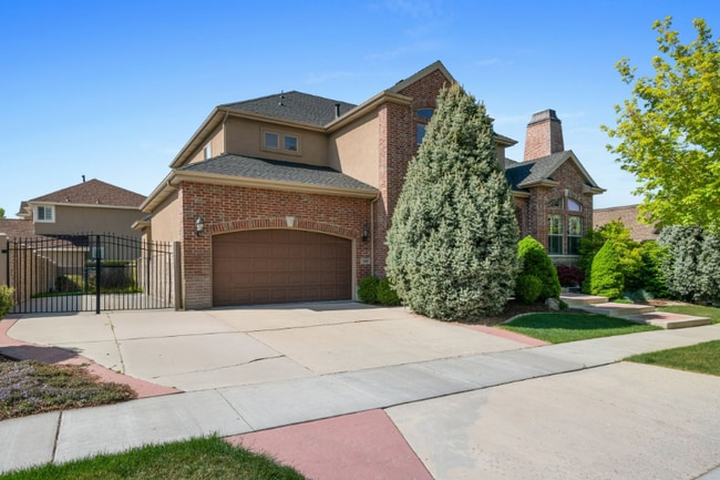Building Photo - 180 E 1520 N
