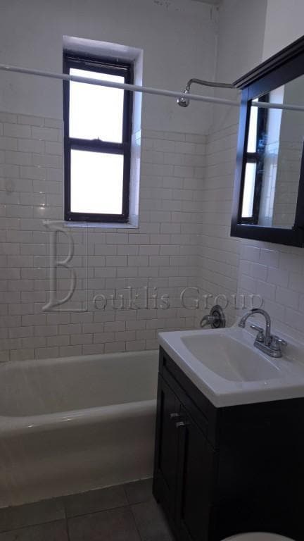 Building Photo - 1 bedroom in ASTORIA NY 11106