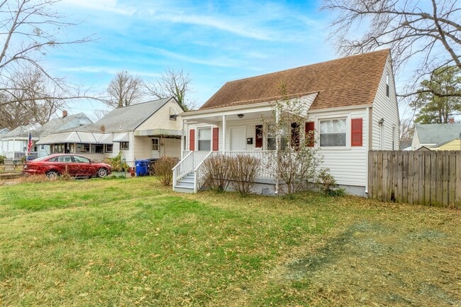 Building Photo - 3502 Commonwealth Ave