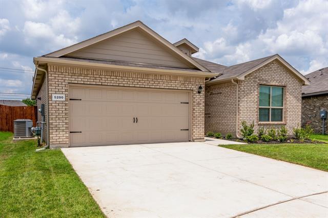 Building Photo - 5200 Petal Mdws Dr