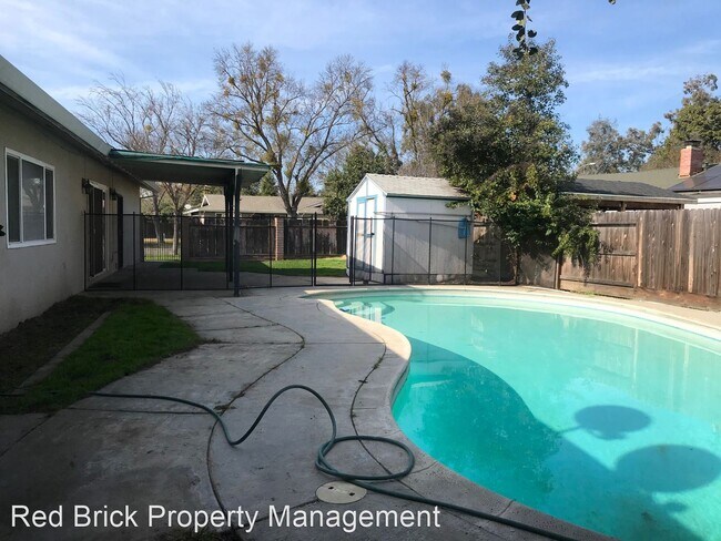 Building Photo - 3 br, 2 bath House - 635 Brookdale Dr.