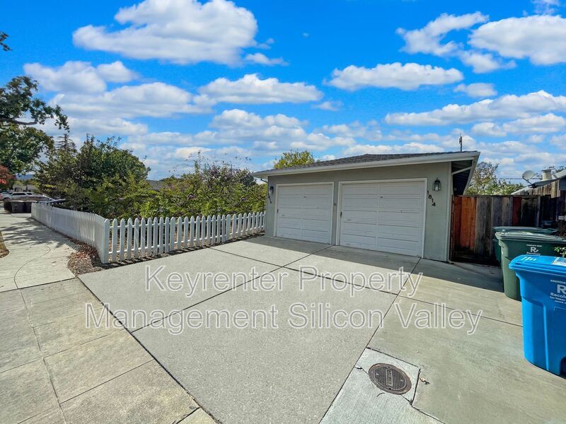 Foto principal - 1814-1816 Woodside Road