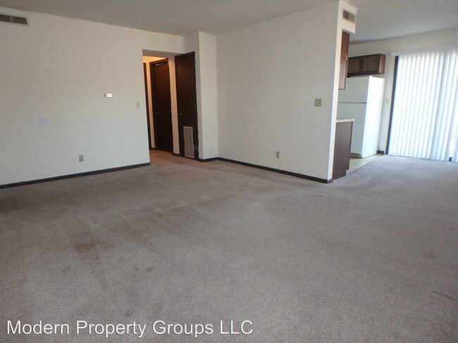 Building Photo - 4408 Mesa Dr