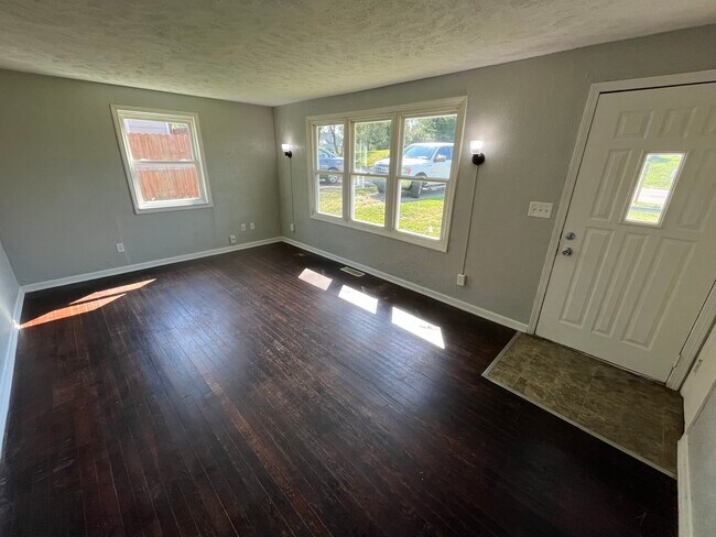Foto del edificio - 4214 E Lynn St