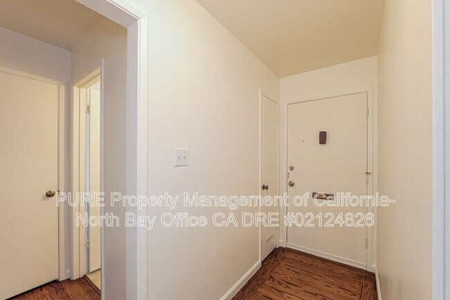 Building Photo - 734-C Slater St