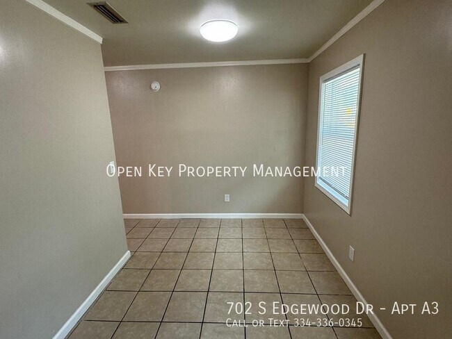 Building Photo - Cozy and Affordable 1/1 Duplex in Dothan A...