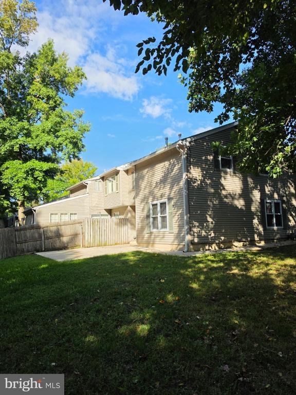 Foto del edificio - 1412 Woodmill Dr