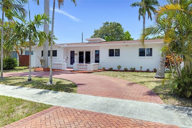 Foto del edificio - 4820 Tyler St