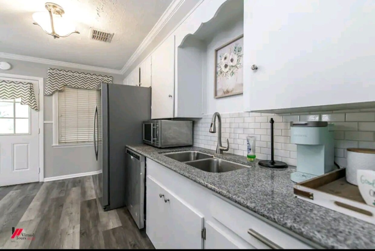 Building Photo - Bossier Beauty