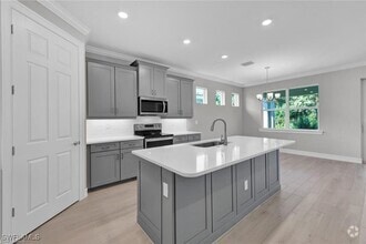 Building Photo - 319 Tamarindo Ln