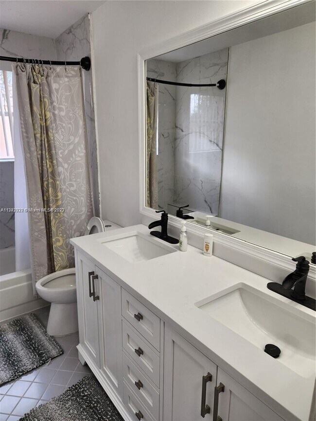 Foto del edificio - 7710 NW 62nd Way