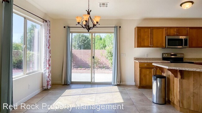 Foto del edificio - 4 br, 3 bath House - 4068 Fortune Way