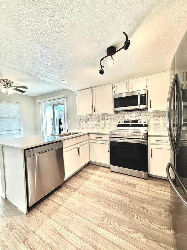 Photo - 1872 S Cathay Ct House