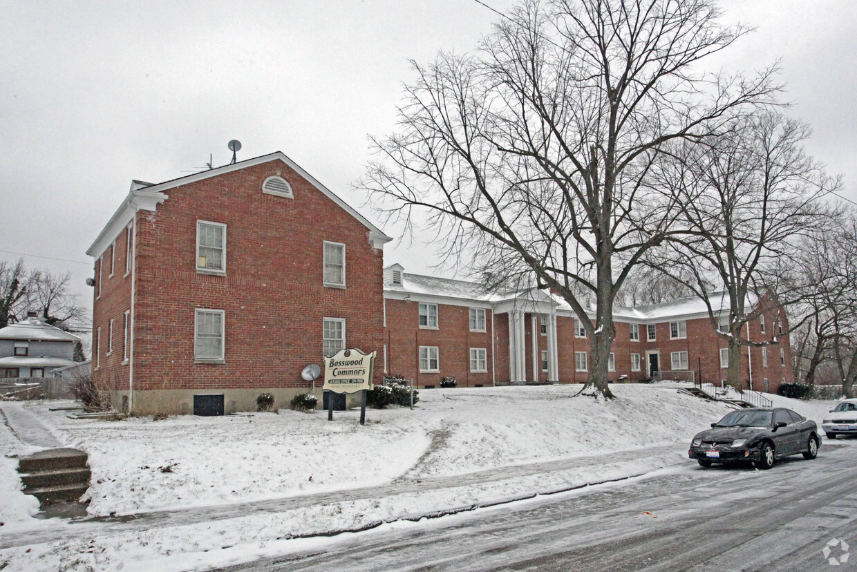Primary Photo - Basswood Commons