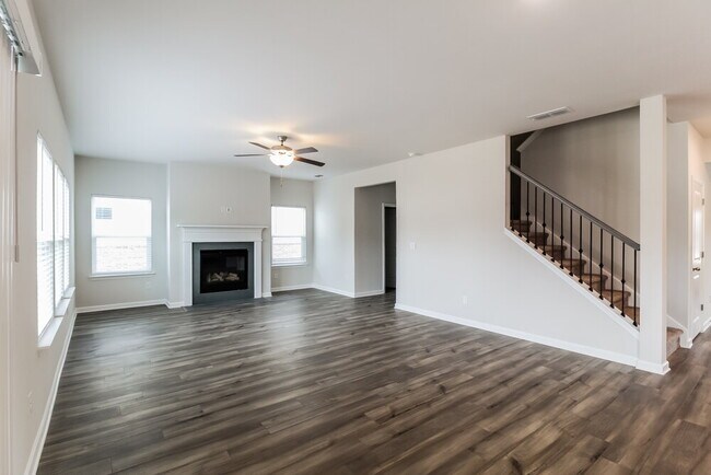 Building Photo - 730 Sara Mdw Rd