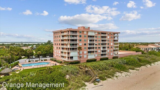 Foto del edificio - 3 br, 2.5 bath House - 5635 Highway A1A Un...