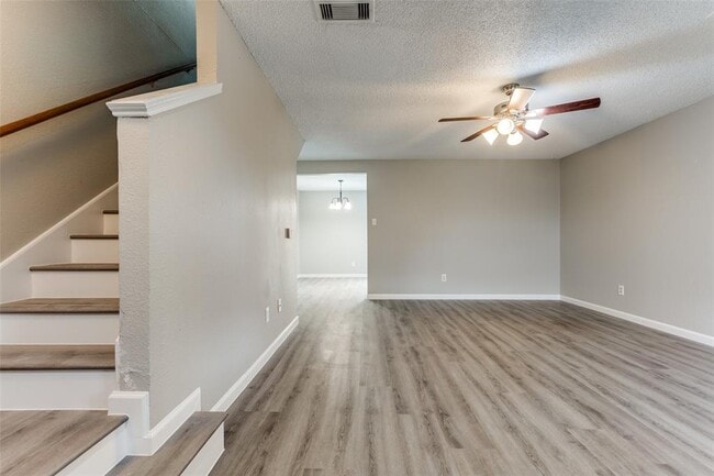 Building Photo - 7727 Ellis Dr