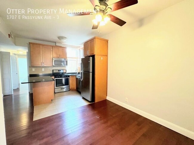 Building Photo - 1707 E Passyunk Ave