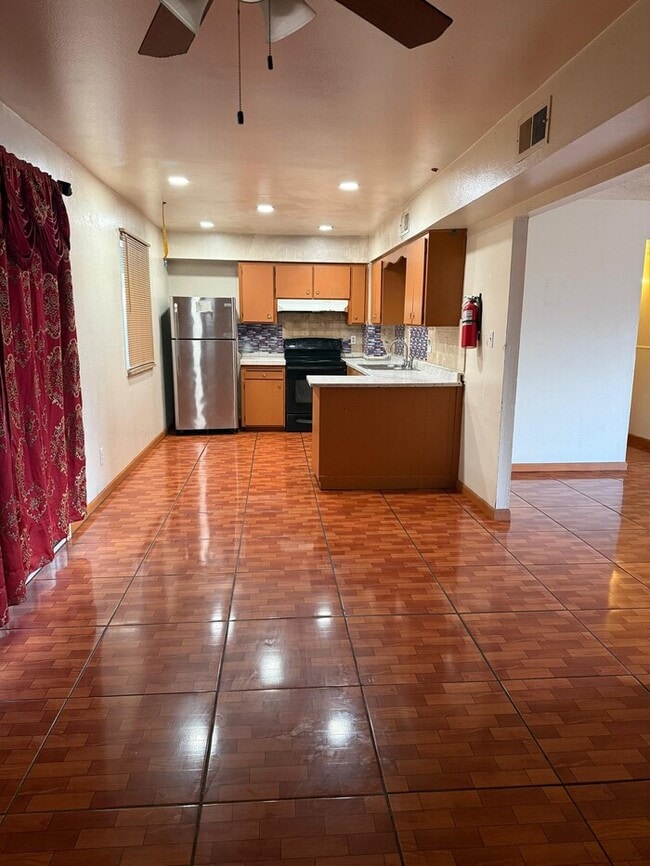 Photo - Centrally Located In Phoenix House