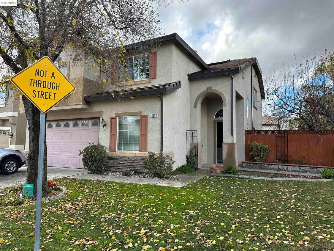 Foto principal - 4519 Twin Creeks Ct