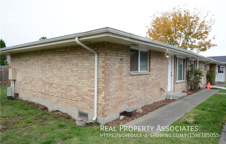 Foto principal - 2217 F St SE