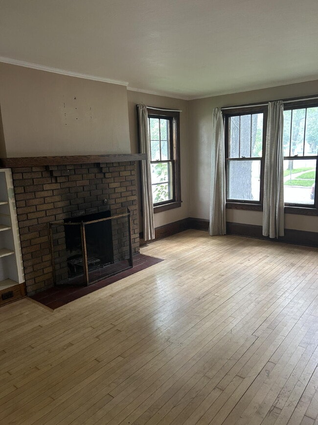 Foto del edificio - 4 Bedroom, 1.5 Bathroom Student Rental - A...