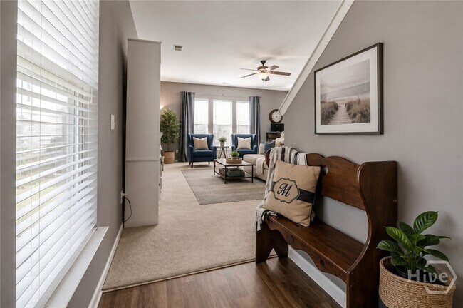 Foto del edificio - 285 Willow Point Cir