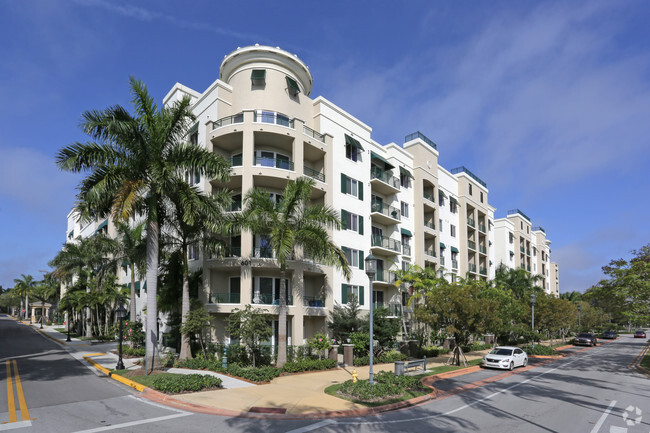 Building Photo - Manor in Plantation