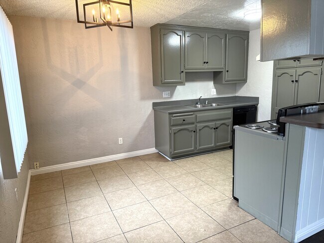 Foto del edificio - 3901 Green Ave
