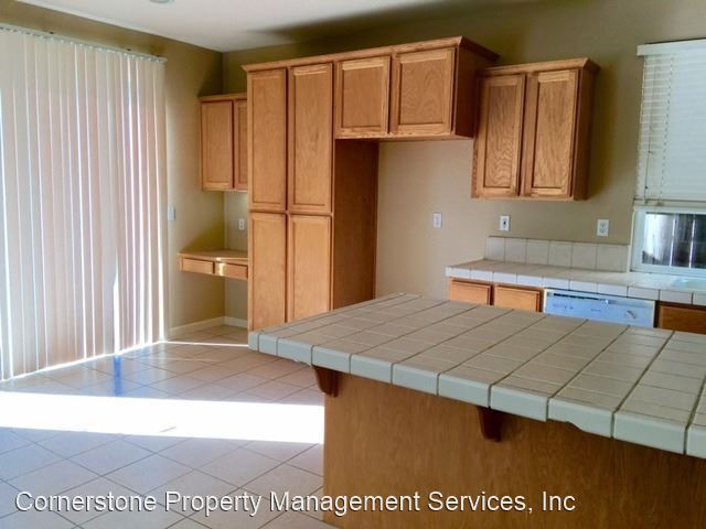 Building Photo - 4 br, 2.5 bath House - 4721 Savoie Way