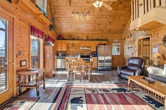 Building Photo - 2842 Easy St