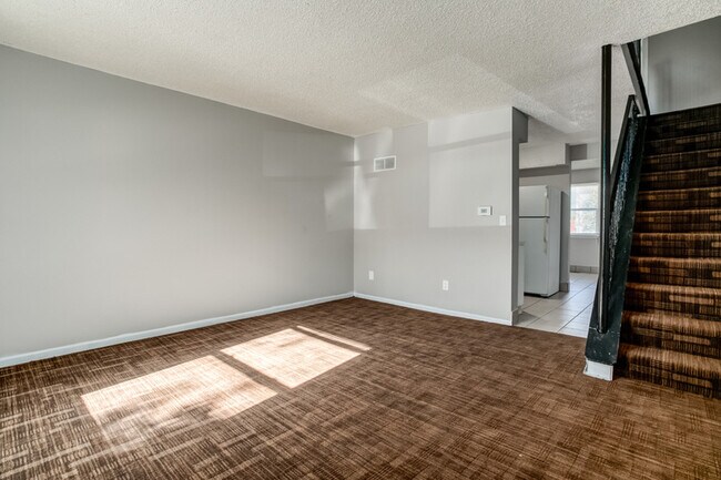 Foto del edificio - 2420 Delavan Ave