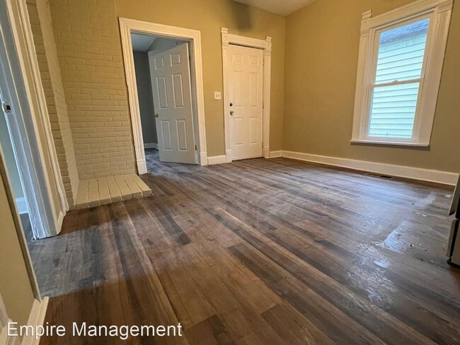 Building Photo - 2 br, 1 bath House - 1321 Elwood Ave