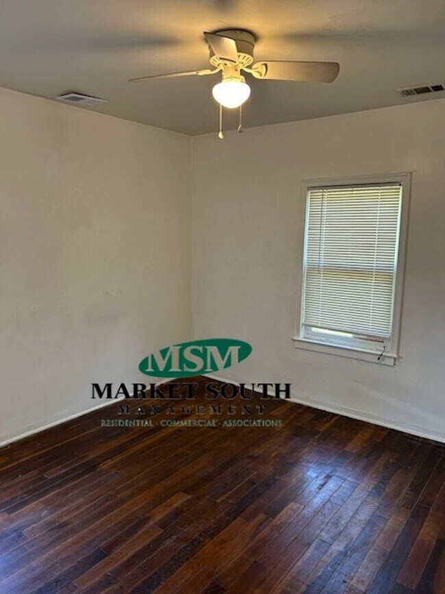 Foto del edificio - 54 E 1136