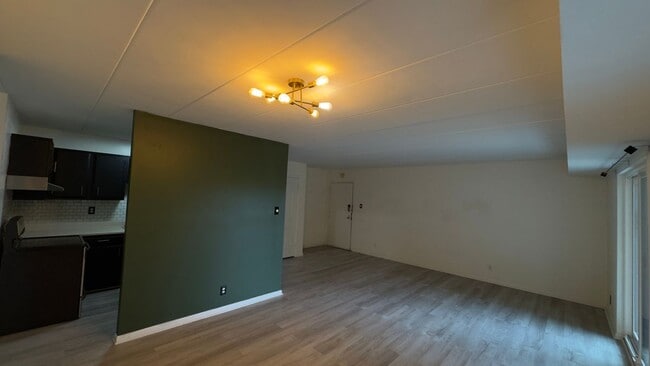 Building Photo - 6270 Edsall Rd
