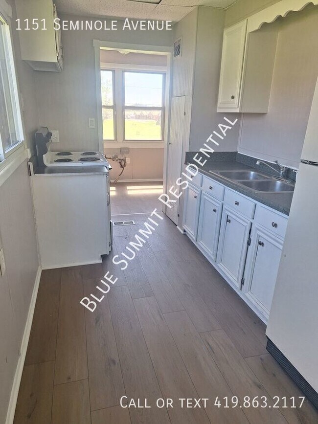 Building Photo - Adorable 2 Bedroom Ranch